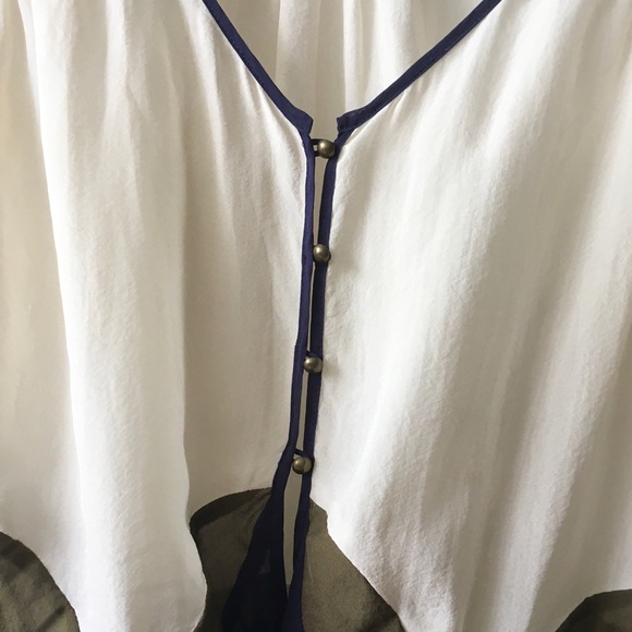 Macphee Women’s Blouse - Picture 3 of 7